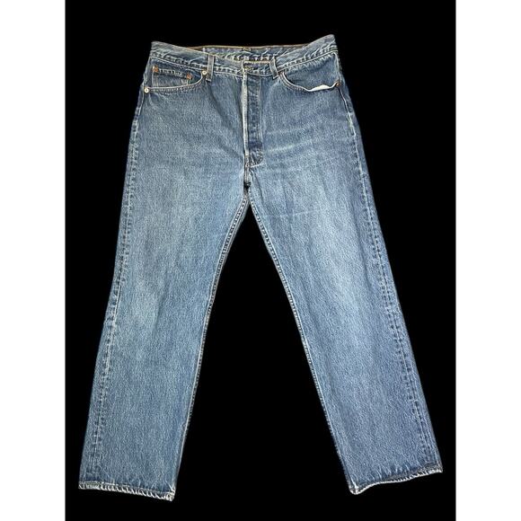 Vintage Levi’s 501XX 38x32 - Model 555019538533-4 Made-in-USA Denim.
